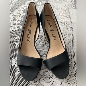 Life Stride Black Open-Toe Heels